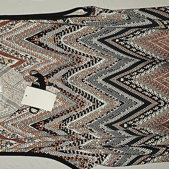 Tank top - Picture 3 of 3